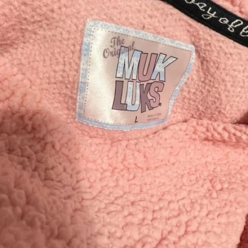 MukLuks Sherpa Pink Top